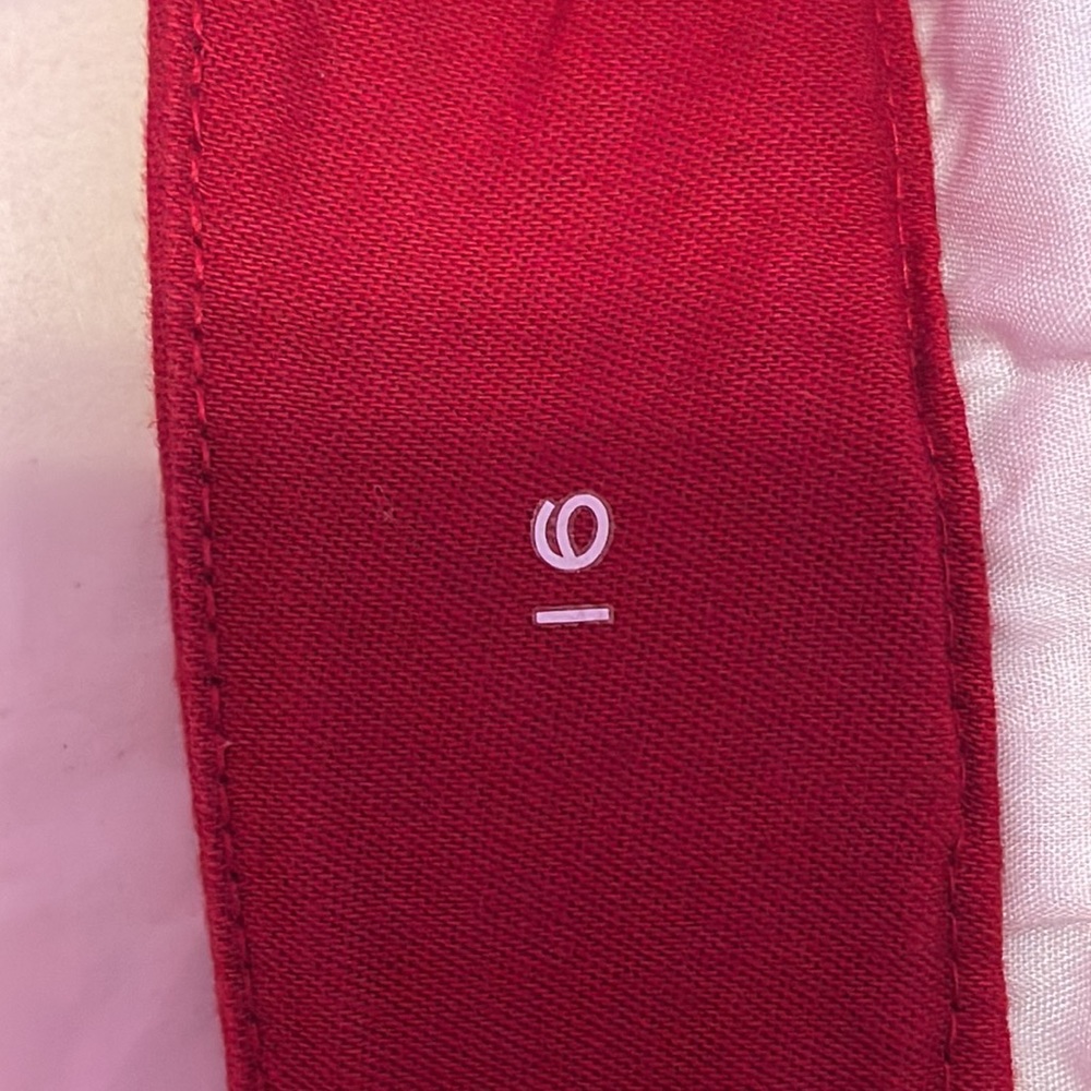 Red denim capri pants - Picture 6 of 8